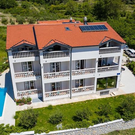 Bed & Breakfast Dosen IV Башка Экстерьер фото
